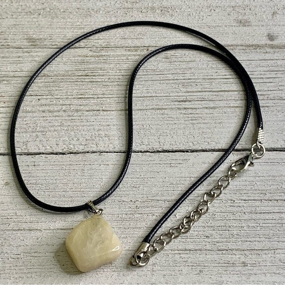 Natural Yellow Calcite Crystal Pendant Necklace Adjustable Cord Chain 20" - Picture 3 of 7